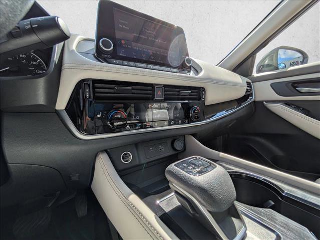 Used 2022 Nissan Rogue SL image 13