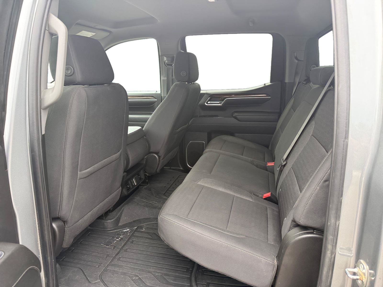 Used 2024 GMC Sierra 1500 SLE w/ Preferred Package AWD/4WD image 19