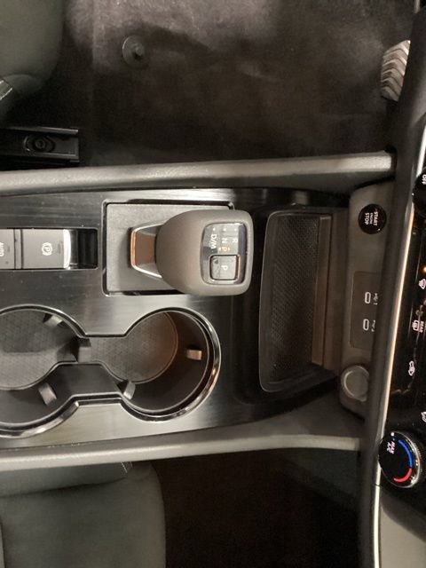 Used 2024 Nissan Rogue S AWD/4WD image 18