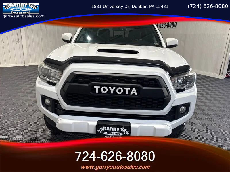 Used 2017 Toyota Tacoma TRD Pro image 2
