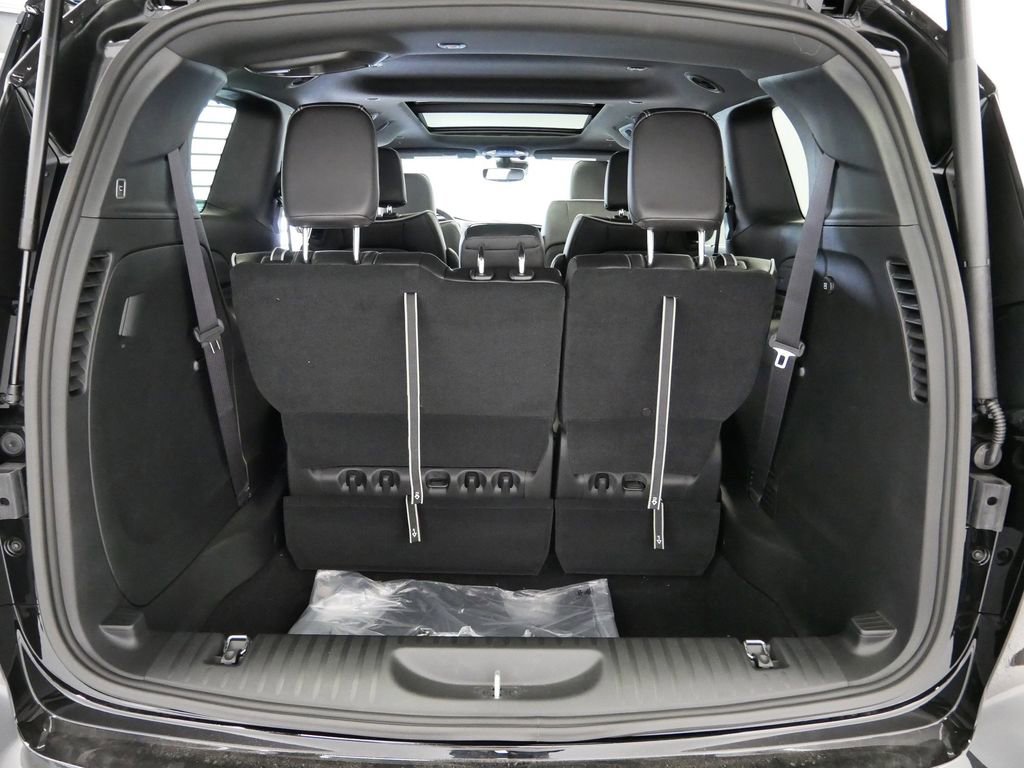 New 2026 Chrysler Pacifica Limited w/ S Appearance Package image 13