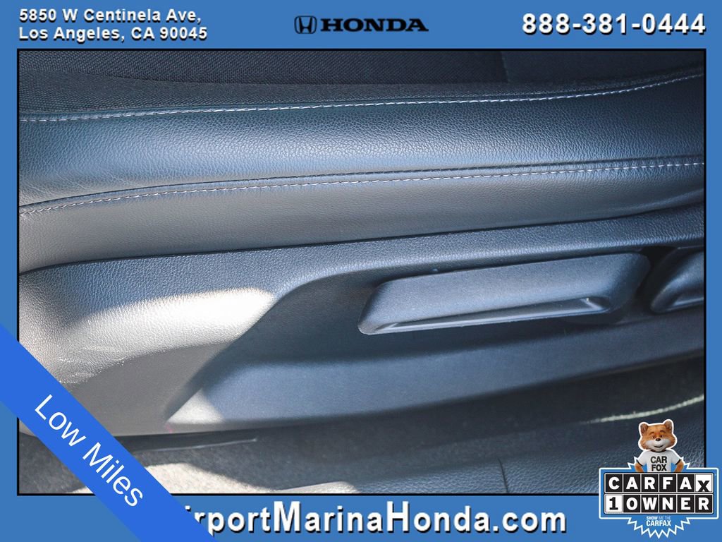 Used 2023 Honda Civic Sport image 25