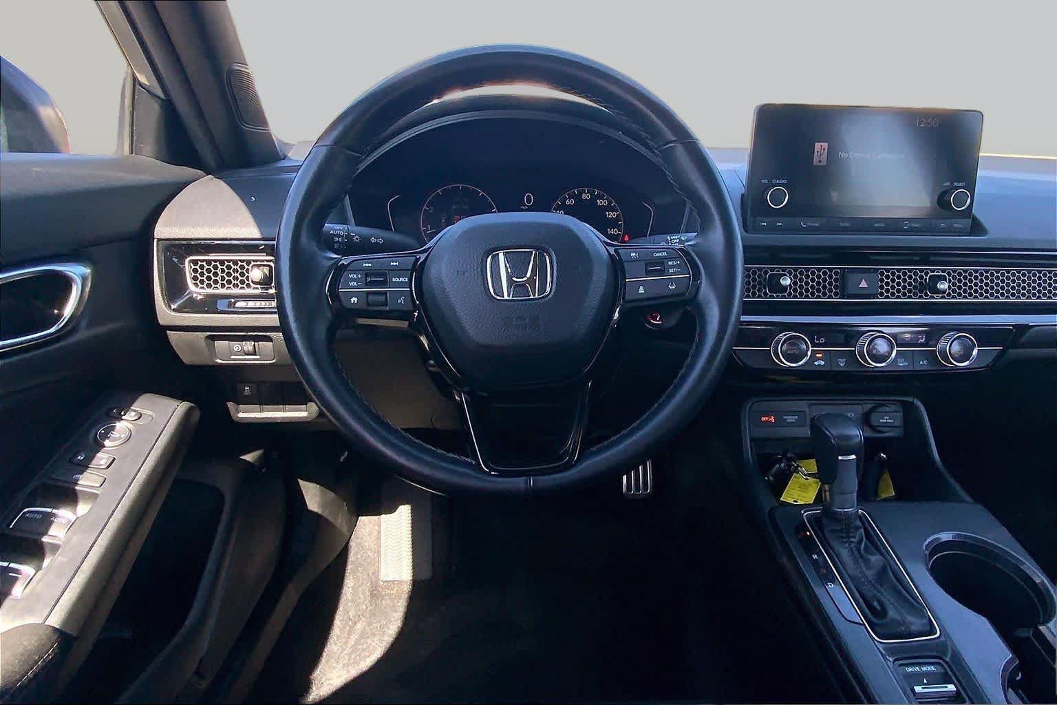 Used 2025 Honda Civic Sport image 5
