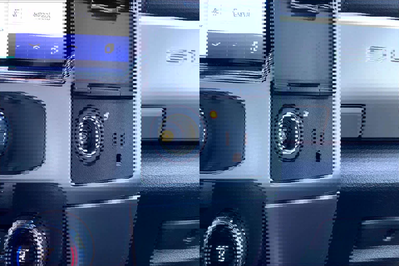 Certified 2022 Ford F250 Lariat w/ Lariat Value Package image 33