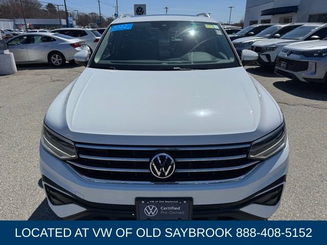 Used 2022 Volkswagen Tiguan SE w/ Panoramic Sunroof Package image 2