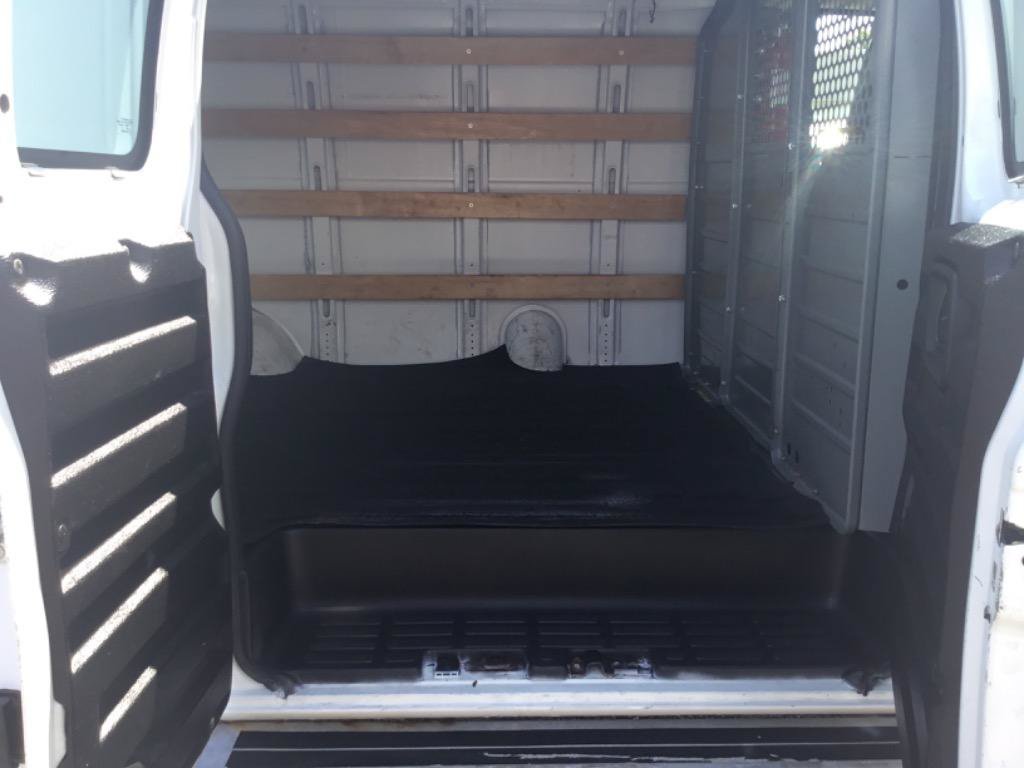 Used 2014 GMC Savana 2500 RWD image 33
