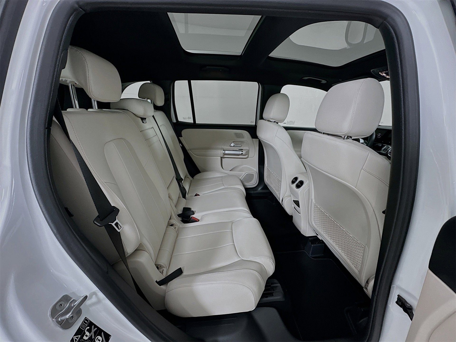 New 2026 Mercedes-Benz GLB 250 image 29