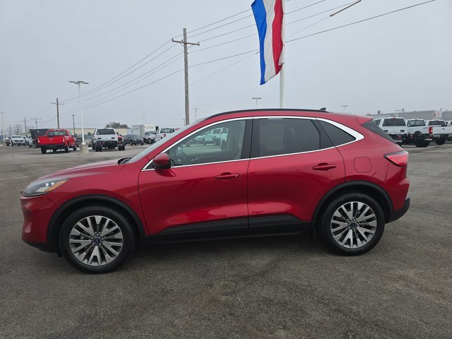 Used 2022 Ford Escape Titanium w/ Class II Trailer Tow Package image 8