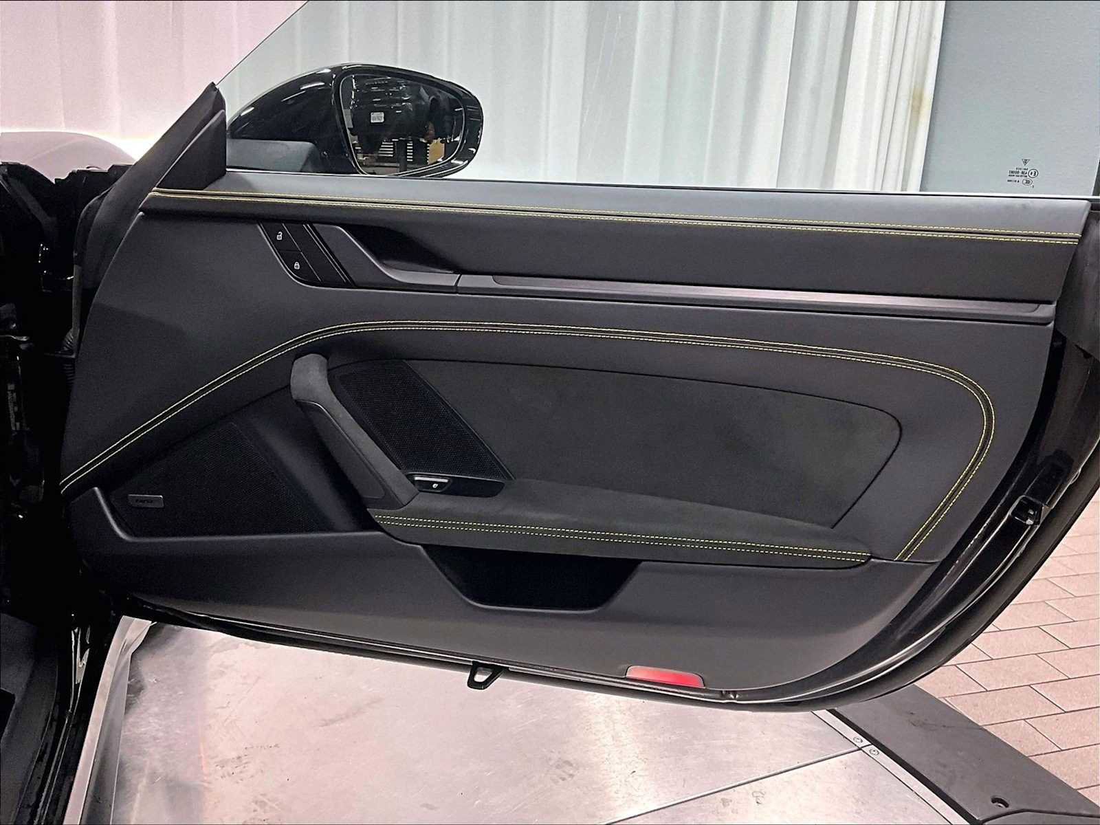 Used 2023 Porsche 911 Carrera GTS image 28