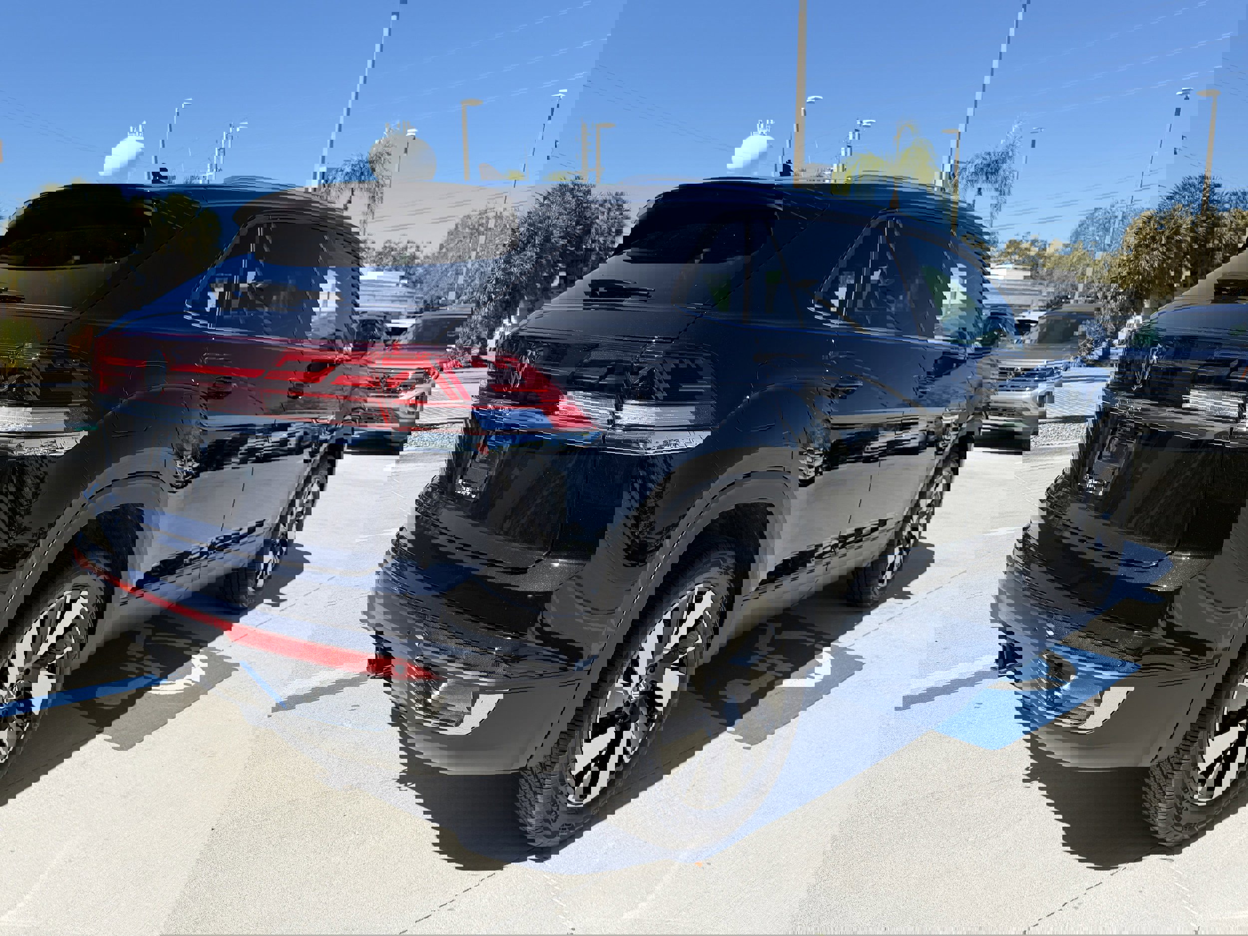 New 2026 Volkswagen Atlas Cross Sport SE image 3