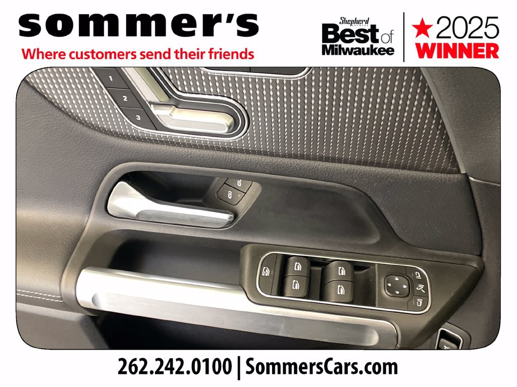 Used 2021 Mercedes-Benz GLB 250 4MATIC image 11