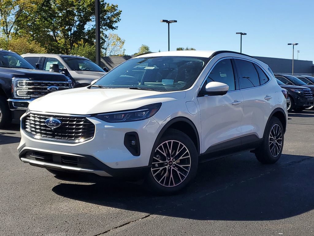 New 2026 Ford Escape SE w/ PHEV Premium Package