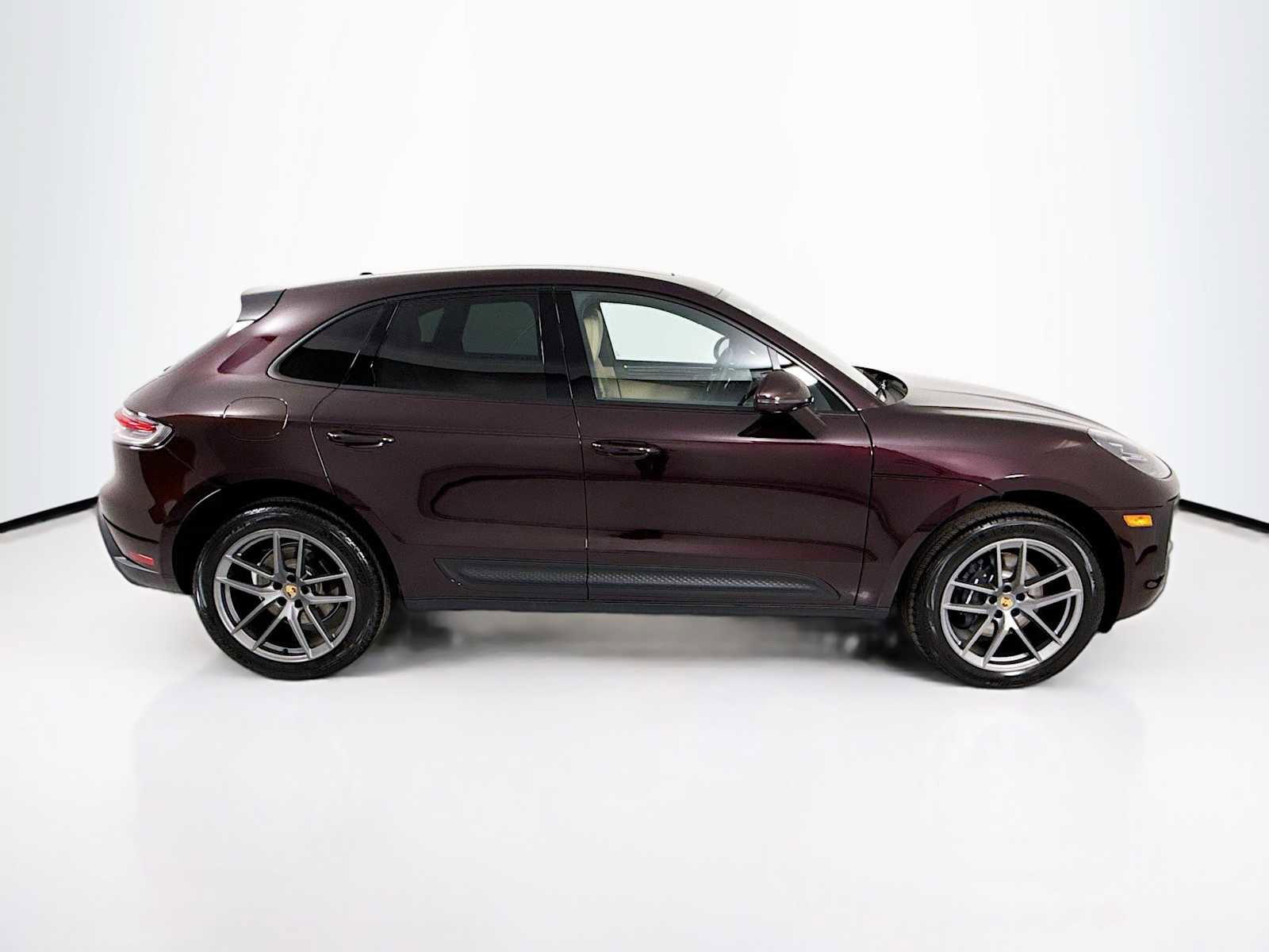 New 2026 Porsche Macan image 8