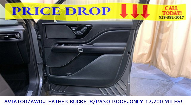 Used 2023 Lincoln Aviator AWD w/ Premium Package image 11