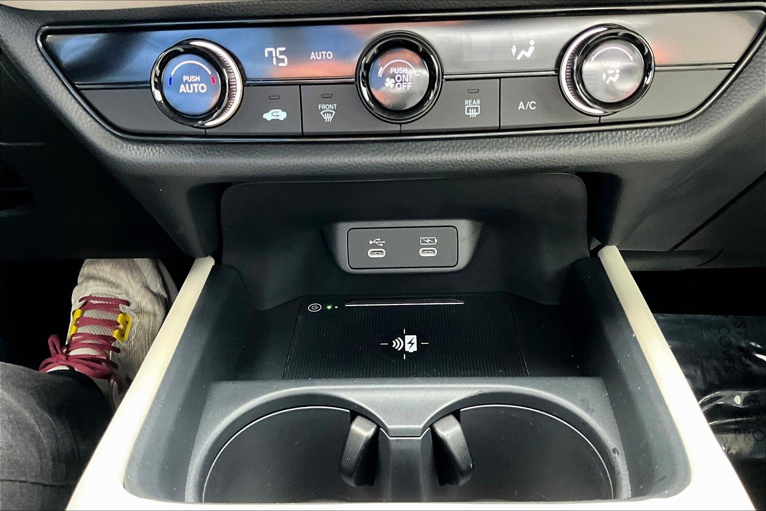 Used 2026 Honda HR-V LX image 16