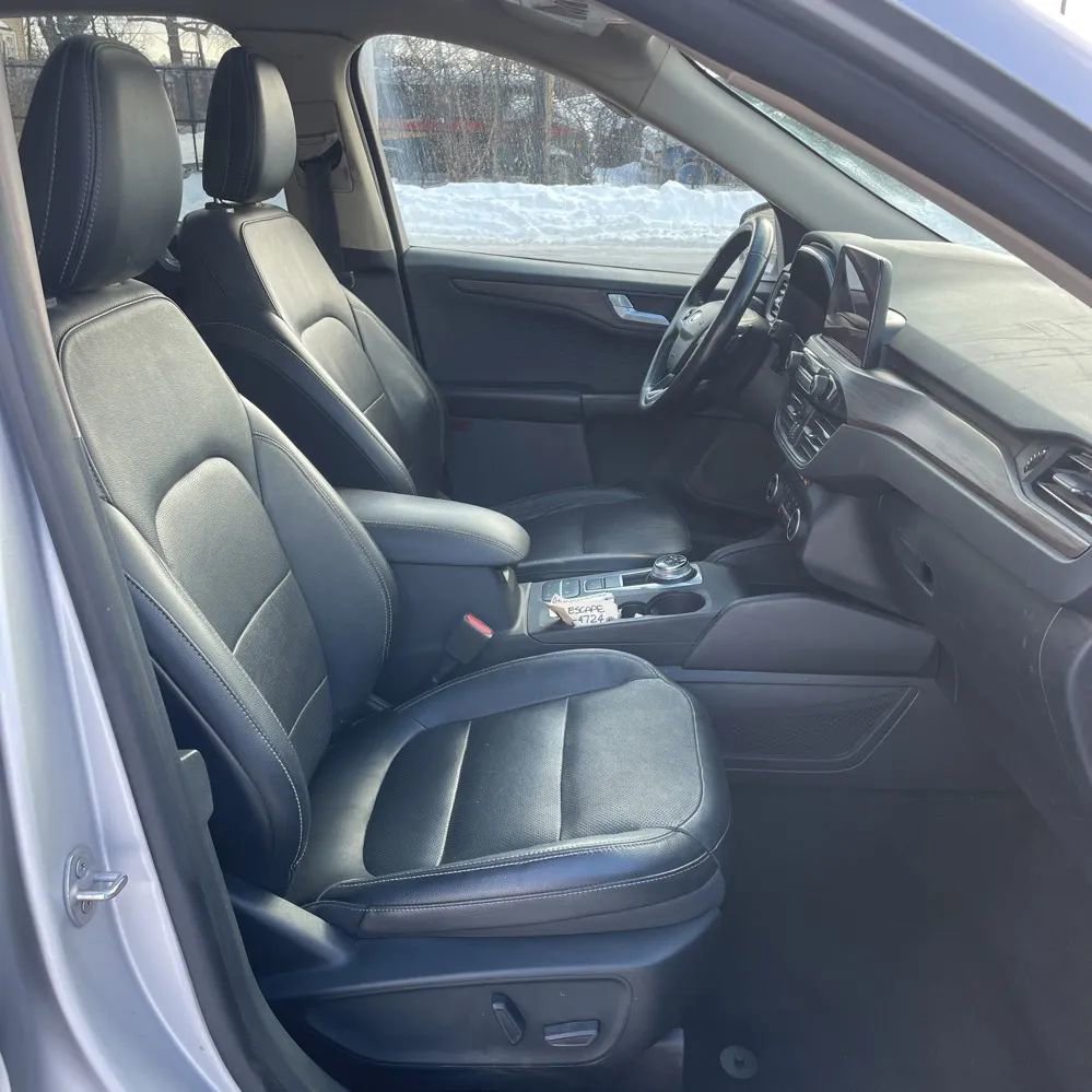 Used 2020 Ford Escape Titanium AWD/4WD image 7