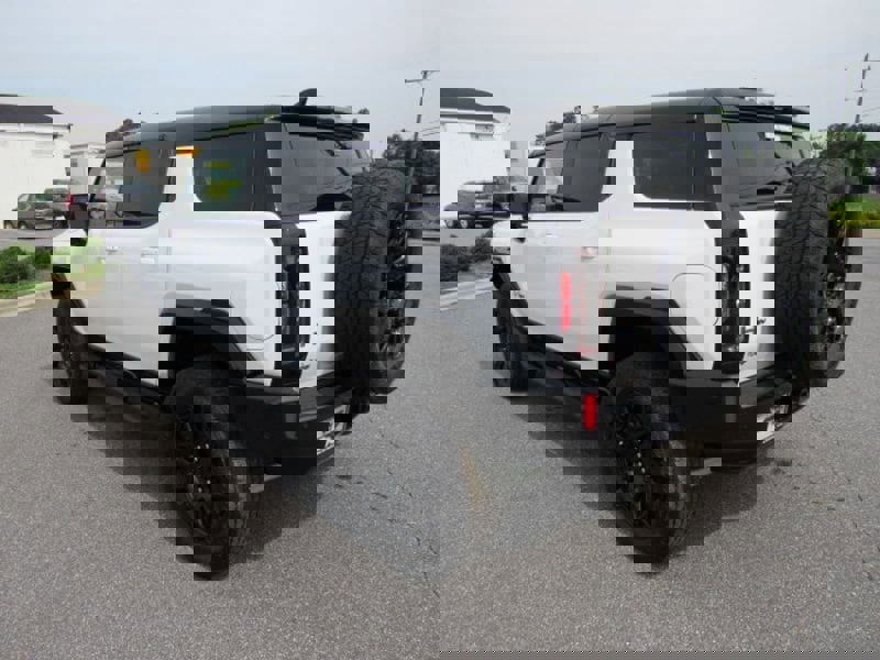 New 2025 GMC Hummer EV 2X image 4