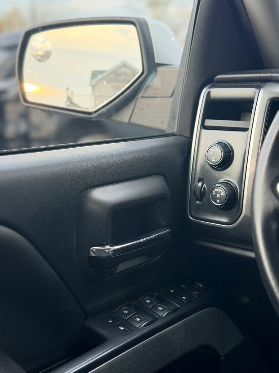 Used 2017 Chevrolet Silverado 1500 LT w/ All Star Edition image 13