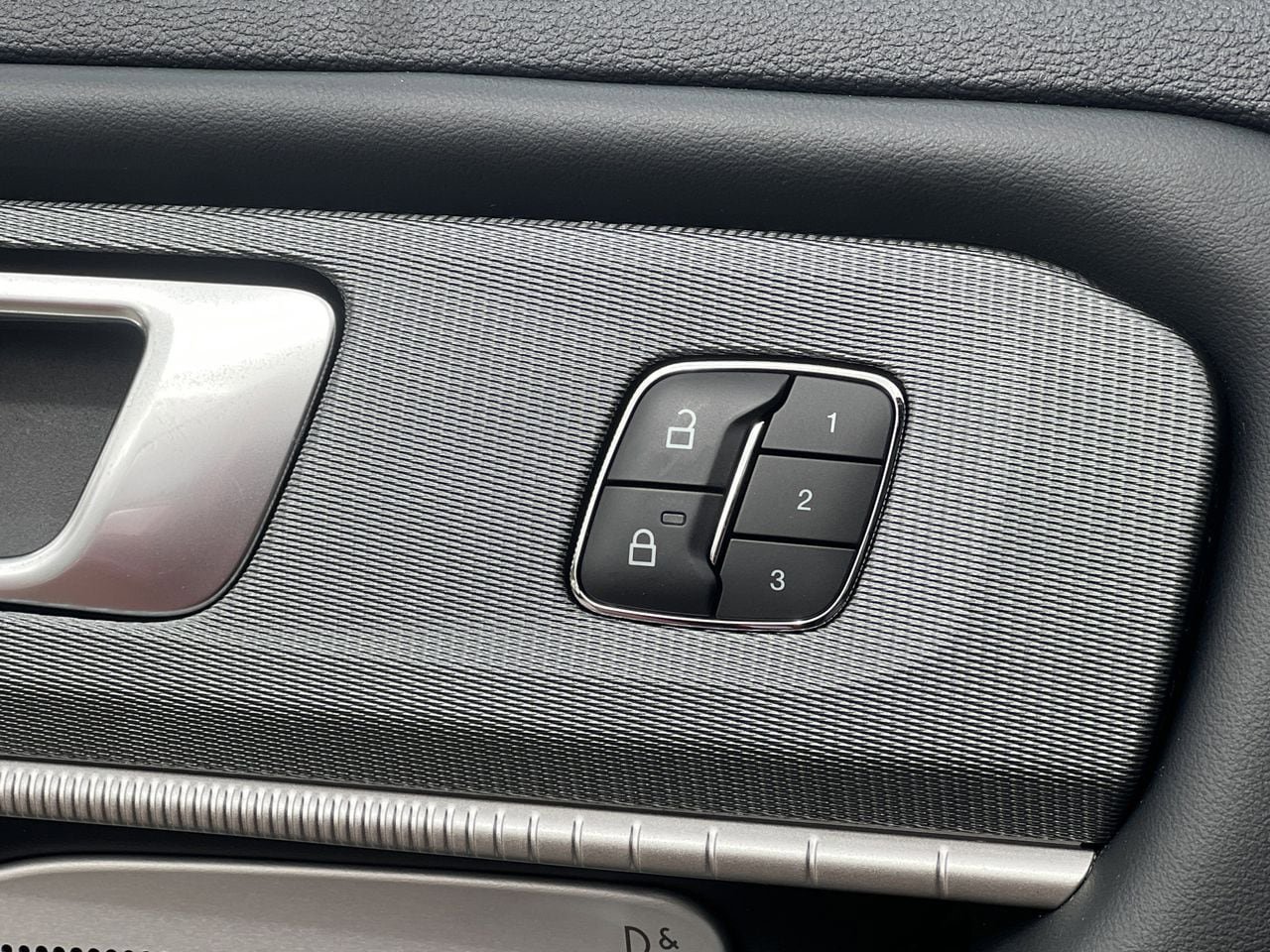 New 2026 Ford Explorer ST w/ Sun And Sound Package image 18