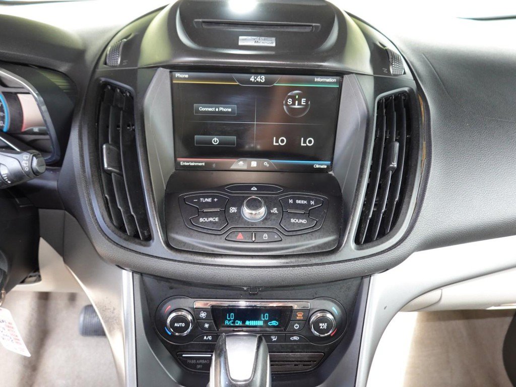 Used 2015 Ford C-MAX SE w/ Equipment Group 202A FWD image 14