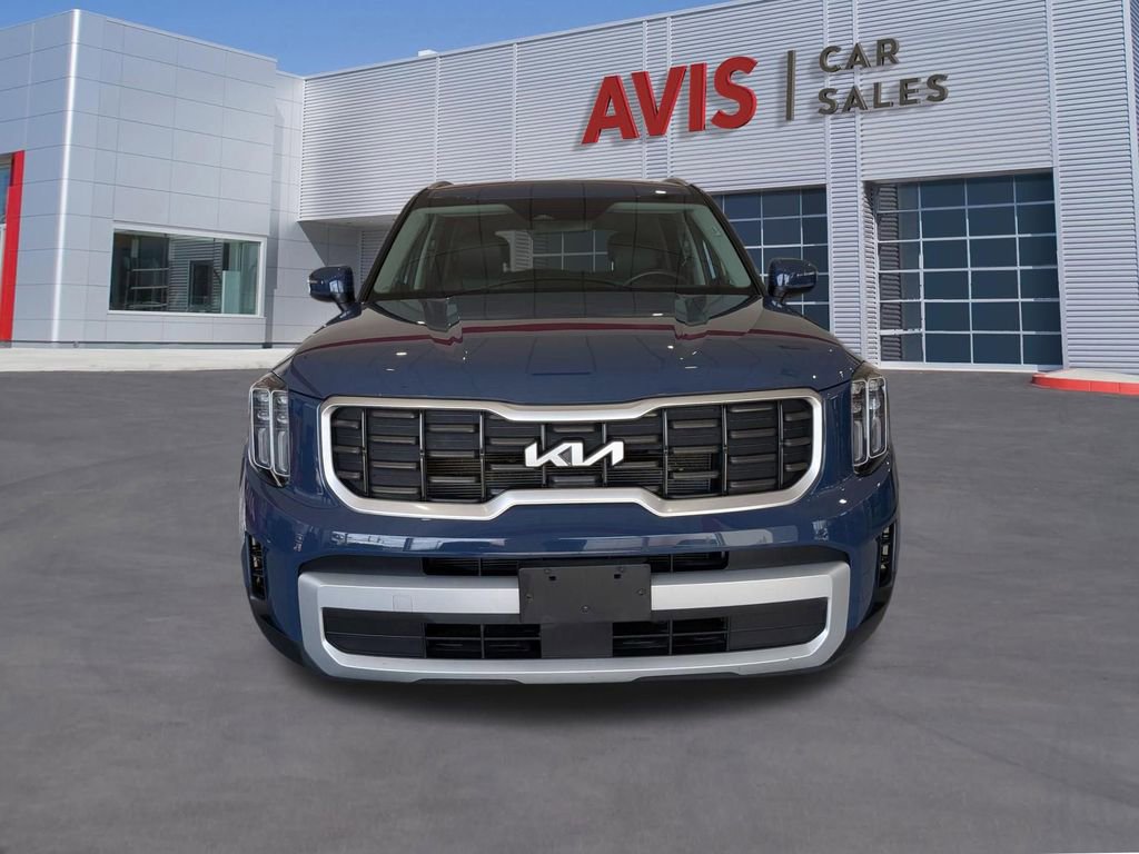 Used 2025 Kia Telluride S image 2