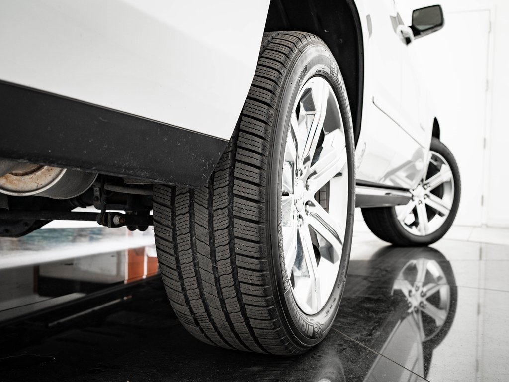 Used 2019 GMC Yukon Denali w/ Denali Ultimate Package image 54