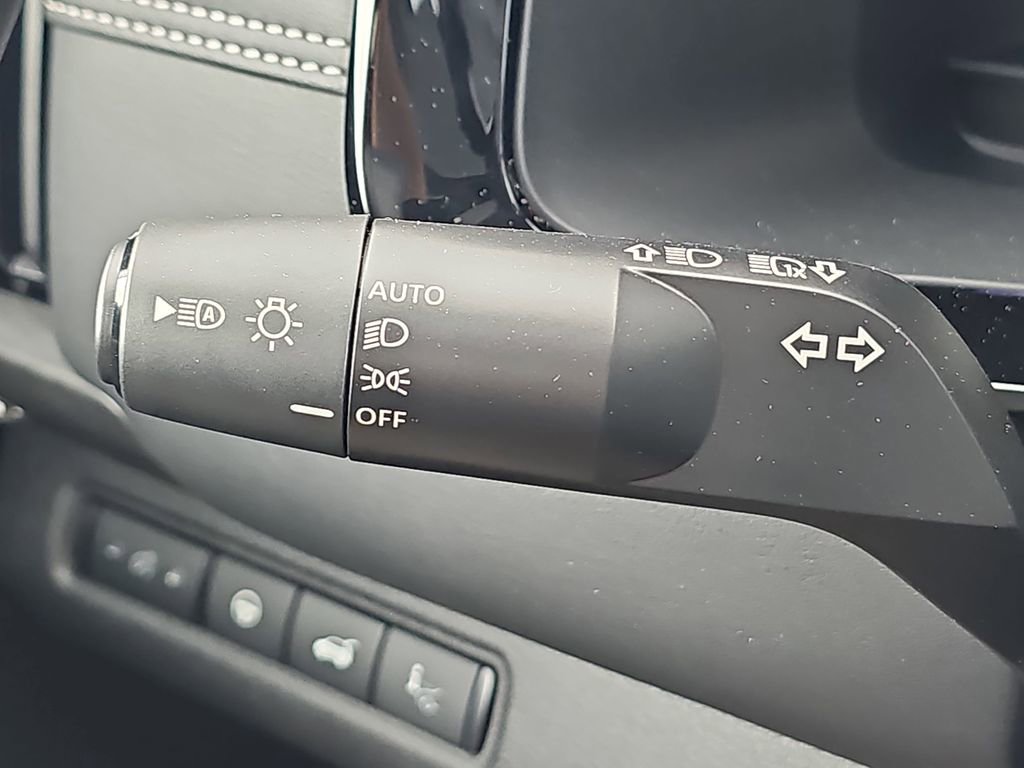 New 2026 Nissan Pathfinder Platinum w/ Cargo Package image 30