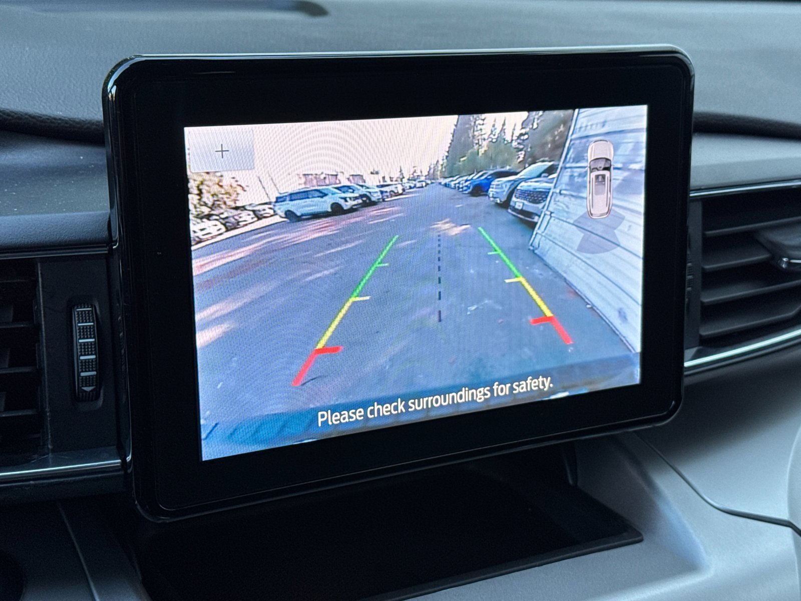 Used 2021 Ford Explorer XLT w/ Equipment Group 202A image 18