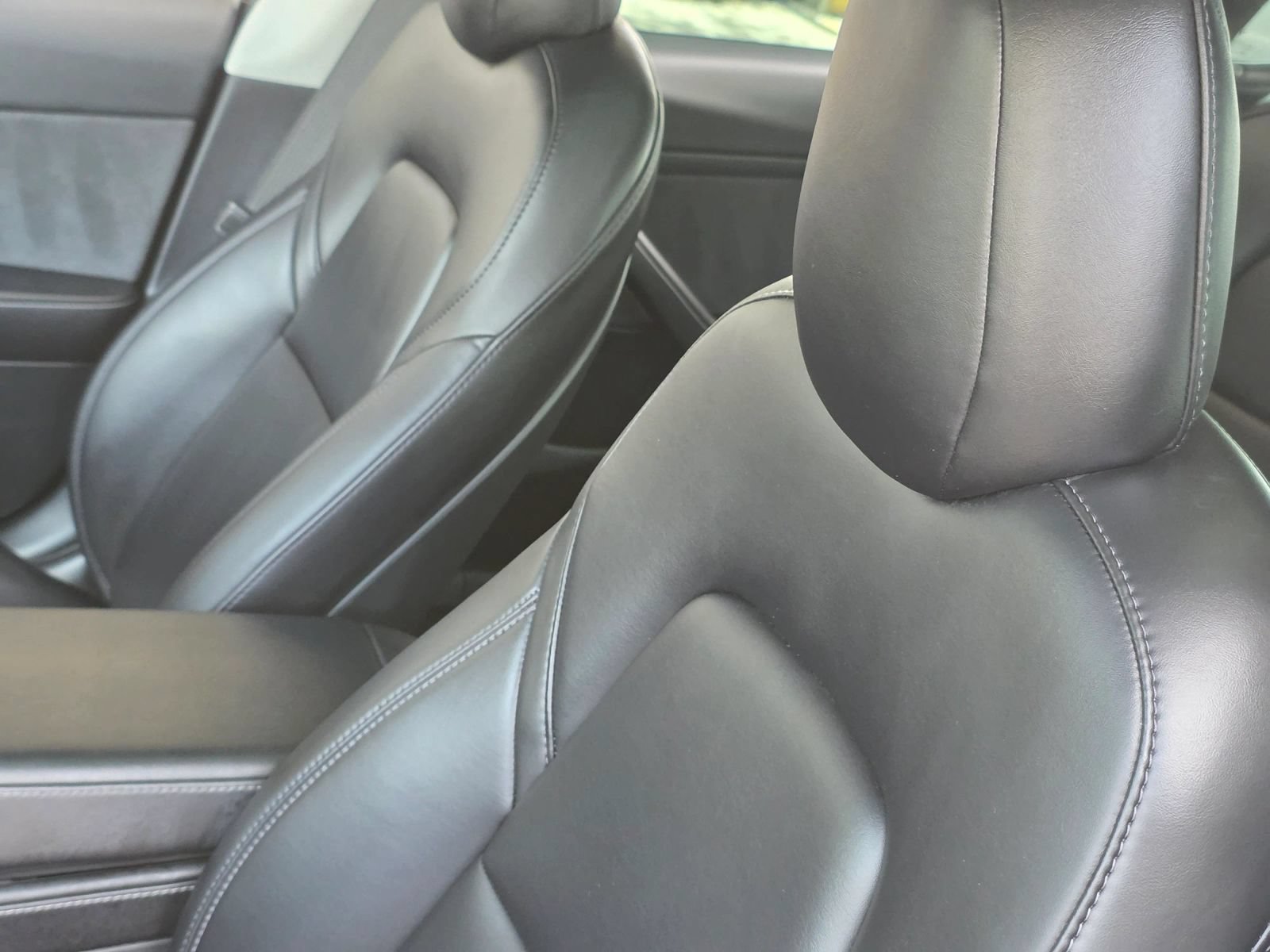 Used 2022 Tesla Model 3 Long Range AWD/4WD image 25