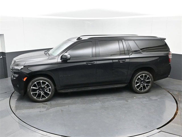 Used 2022 Chevrolet Suburban RST w/ Sport Performance Package image 43
