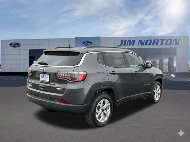 Used 2022 Jeep Compass Latitude w/ Convenience Group image 4