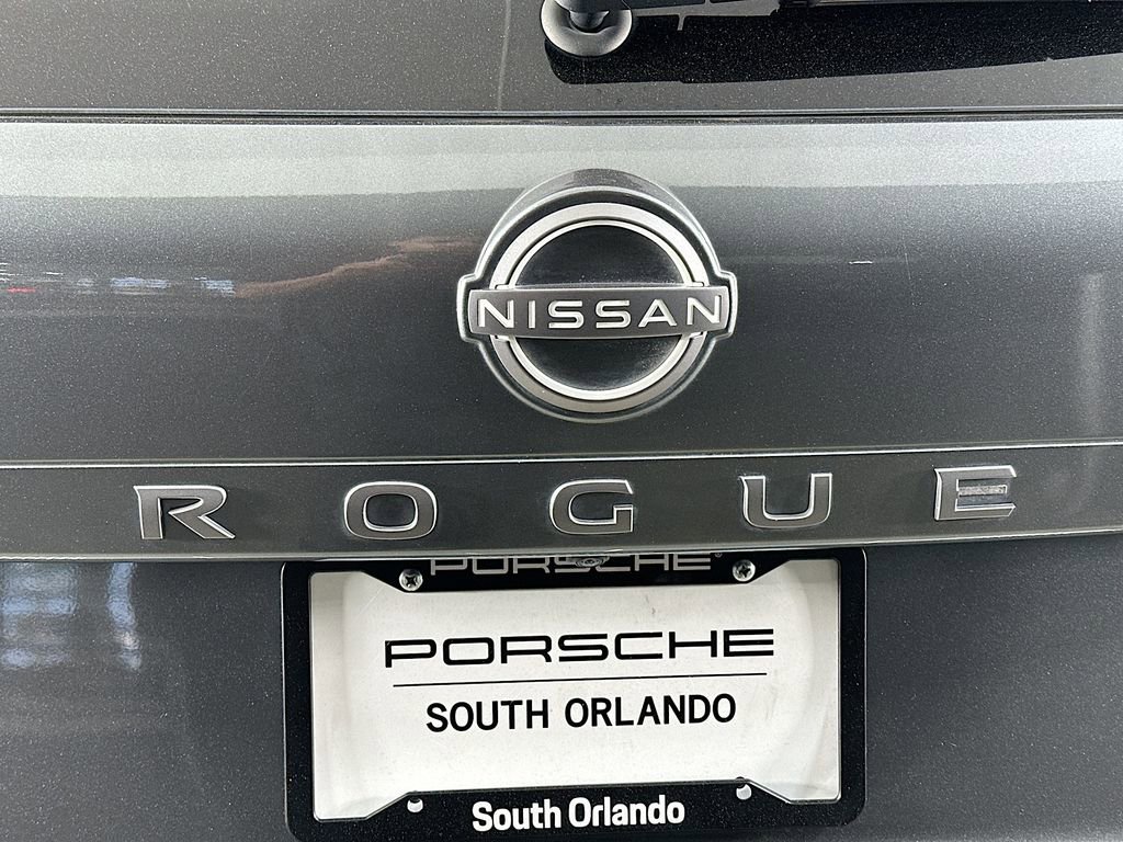 Used 2024 Nissan Rogue SV w/ SV Premium Package FWD image 34