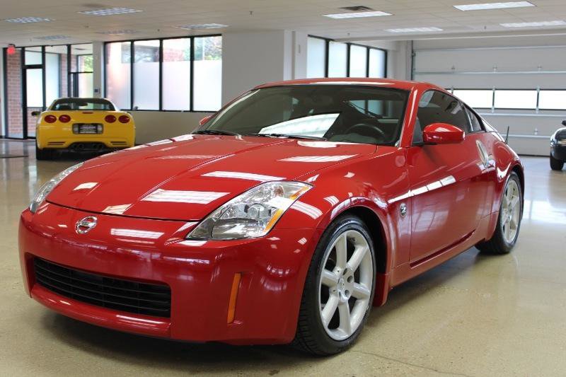 Used 2004 Nissan 350Z Touring w/ Cargo Convenience Pkg image 2