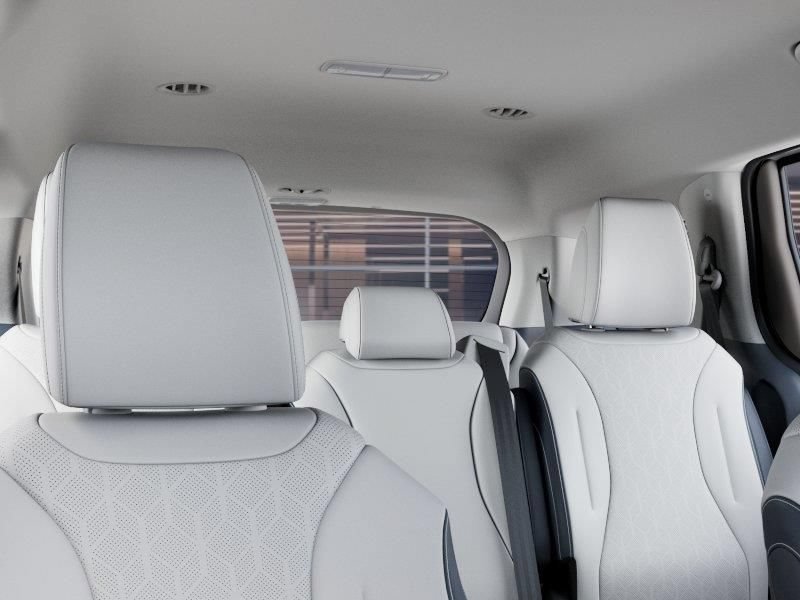 New 2026 Kia Carnival EX FWD image 27