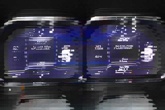 Used 2022 Chevrolet Tahoe High Country image 11