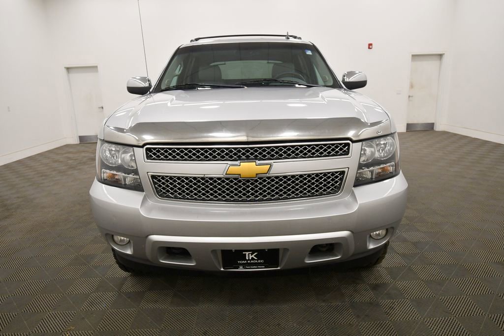 Used 2013 Chevrolet Avalanche LTZ AWD/4WD image 11