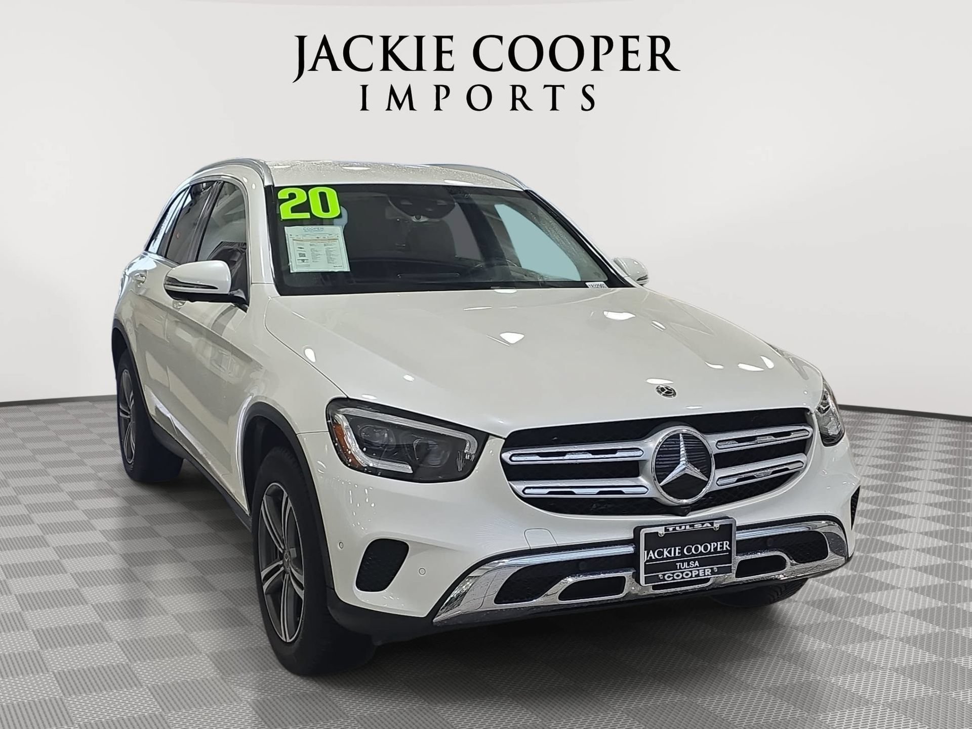 Used 2020 Mercedes-Benz GLC 300 4MATIC image 3