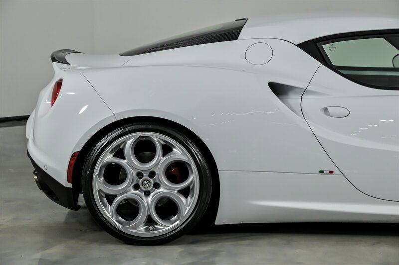 Used 2015 Alfa Romeo 4C Coupe w/ Leather Interior Group RWD image 12