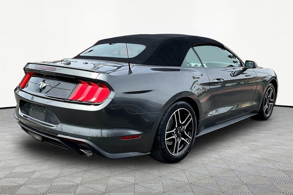 Used 2020 Ford Mustang Premium image 2