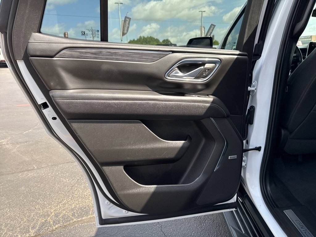 Used 2023 GMC Yukon SLT image 33