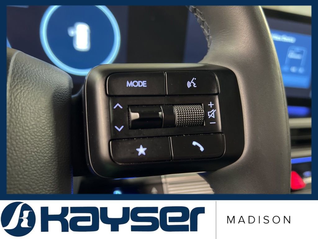 Used 2025 Hyundai Santa Fe Calligraphy image 24