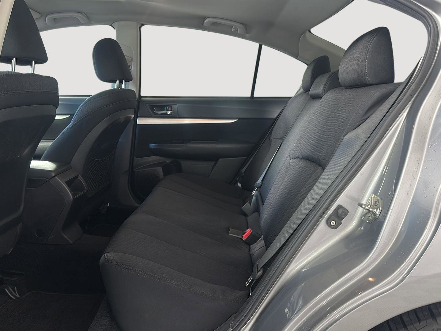 Used 2011 Subaru Legacy 2.5i Premium w/ All-Weather Pkg image 16