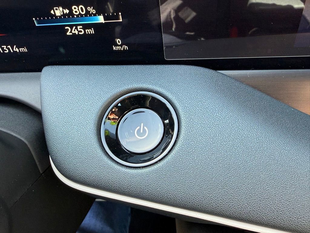 Used 2026 Nissan Leaf Platinum+ w/ Cargo Package (Platinum+) FWD image 25