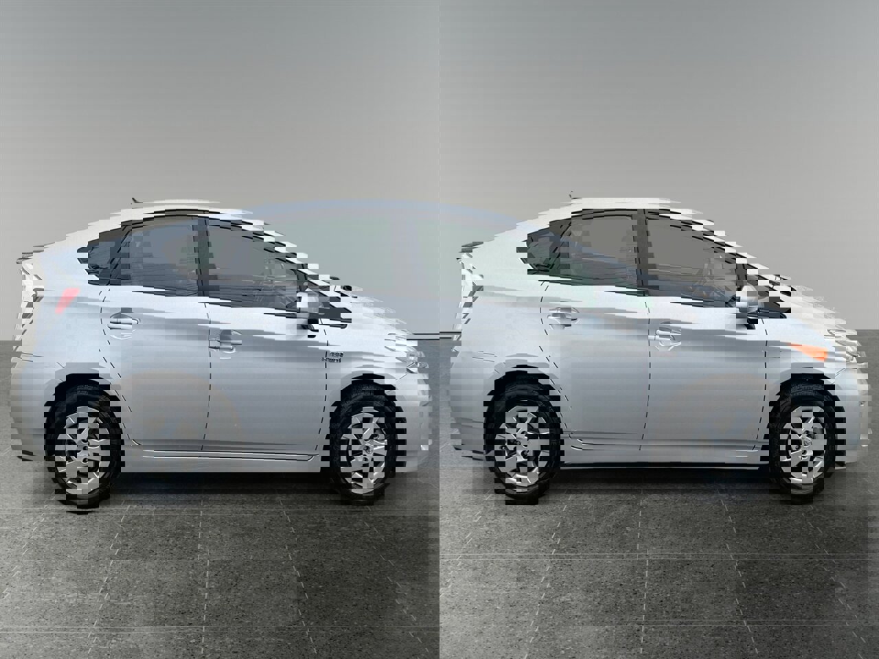 Used 2013 Toyota Prius Two image 7