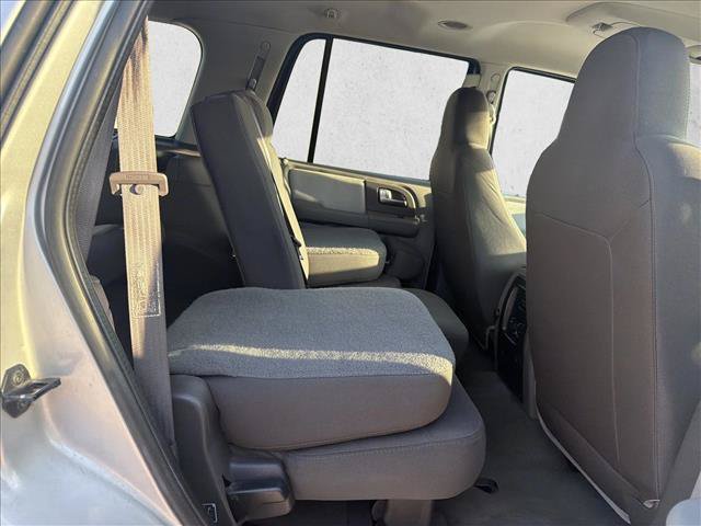 Used 2004 Ford Expedition XLT RWD image 23