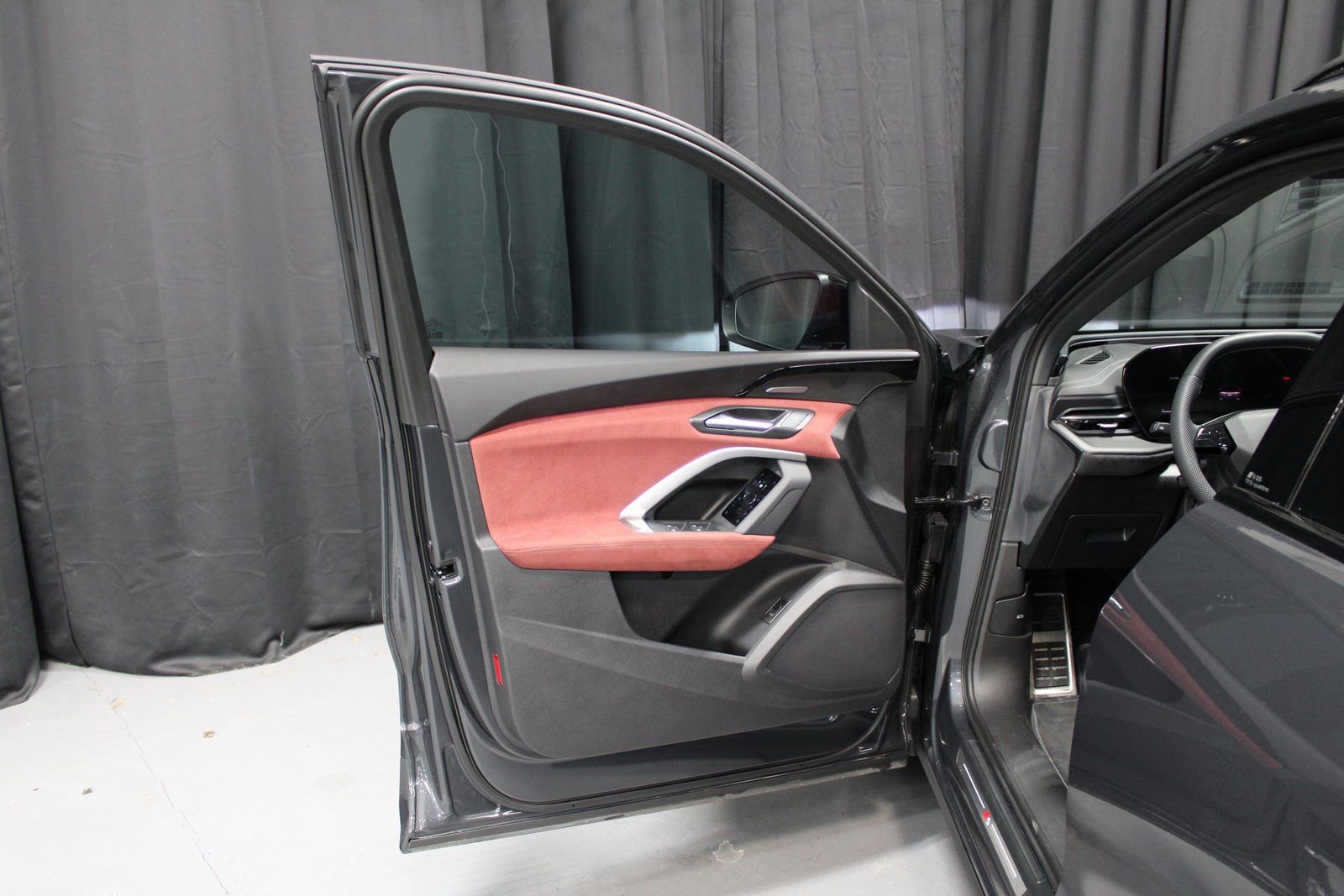 Used 2025 Audi SQ5 Prestige image 22