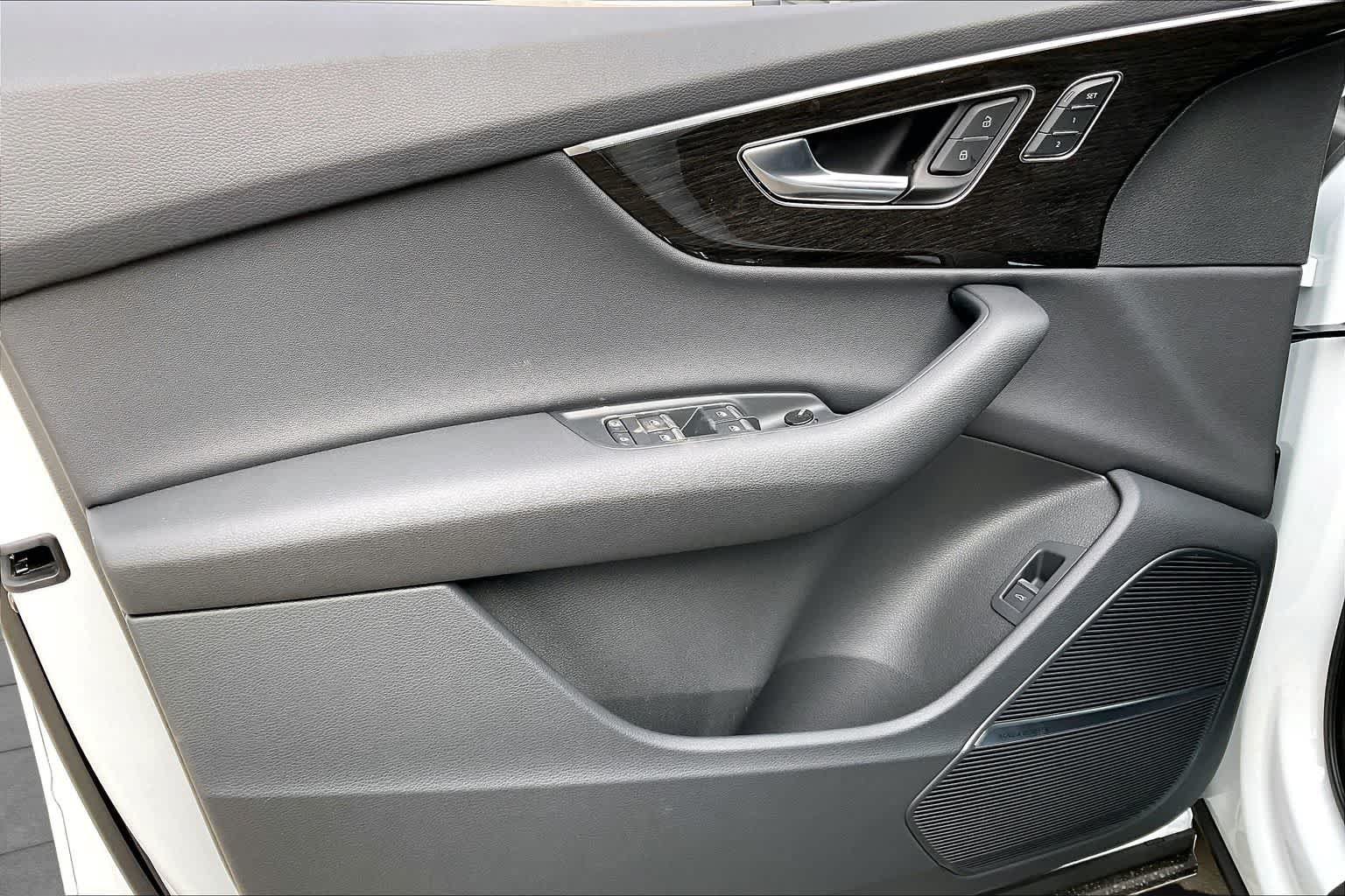 New 2026 Audi Q7 2.0T Premium AWD/4WD image 10