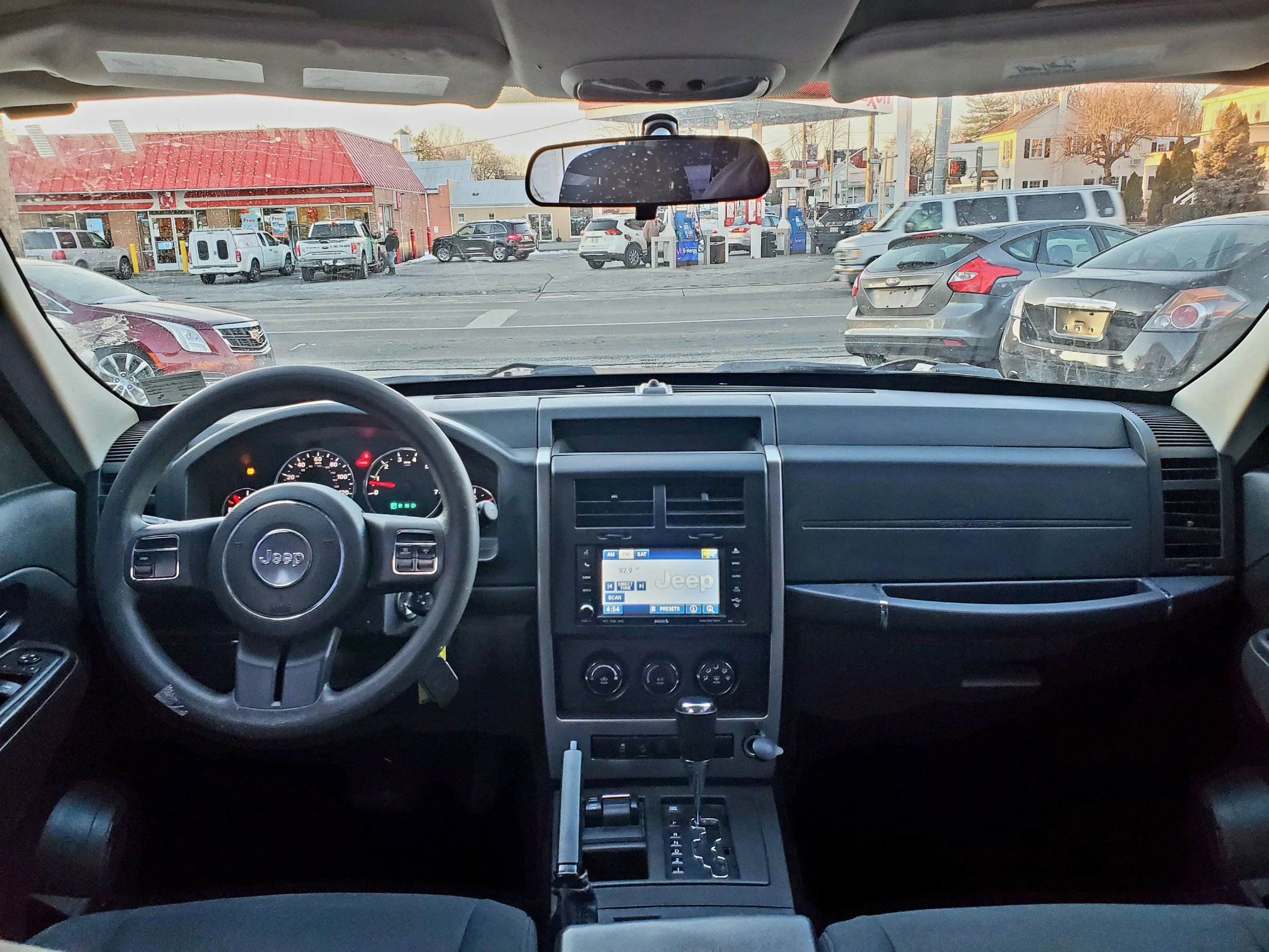 Used 2011 Jeep Liberty Sport AWD/4WD image 18