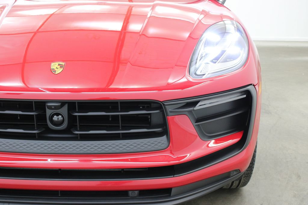 New 2026 Porsche Macan image 11
