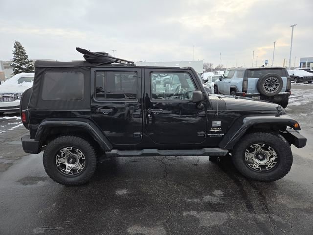 Used 2013 Jeep Wrangler Unlimited Sahara image 16